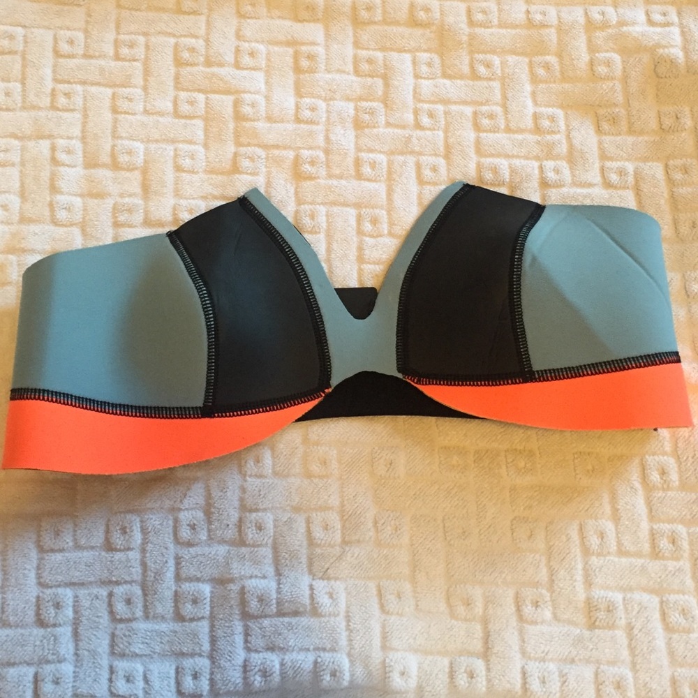 Bikini top